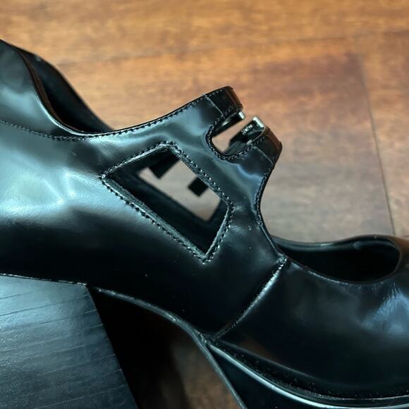 Jeffrey Campbell Corgi Platform Mary Janes,
Wednesday Addams Black Leather Size5 - Picture 5 of 15